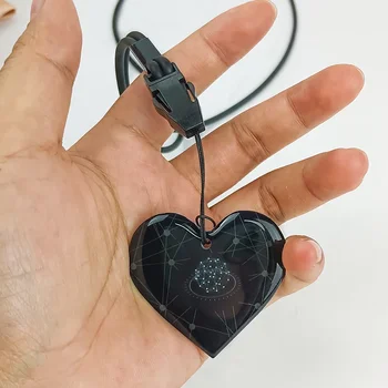AIBAOTONG Терагерцовая такса за хранене, черна висулка във формата на сърце със силикон йонна на веригата